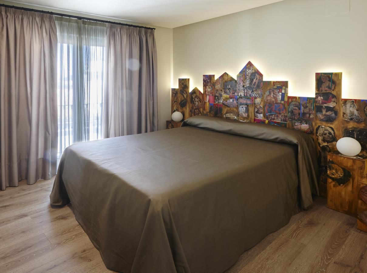 Hotel Galeria Essentia Aracena Exteriör bild