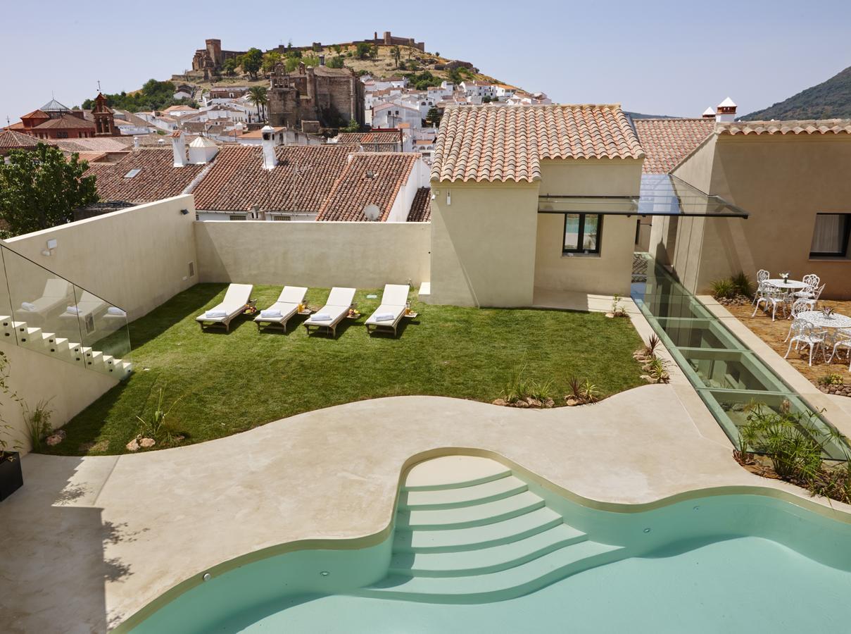 Hotel Galeria Essentia Aracena Exteriör bild